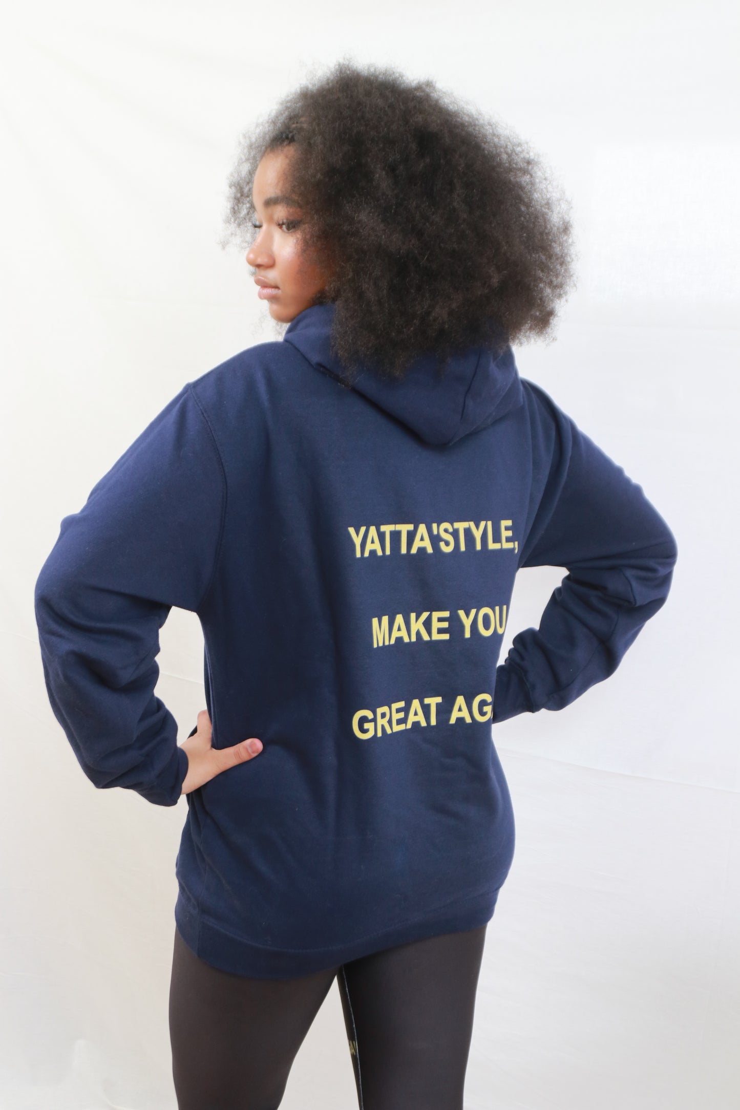 YATTA'STYLE Unisex Hoodie – Comfort & Style à tout moment!